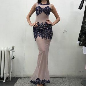 Women's dress